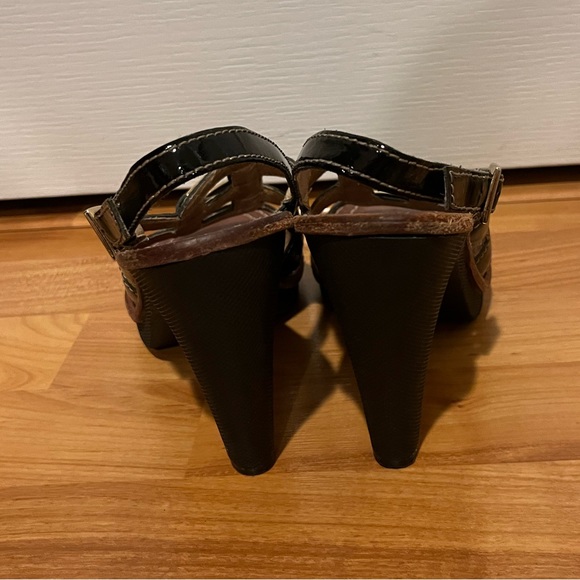 Michael Kors Black & Gold Heels - GUC! - Picture 4 of 4